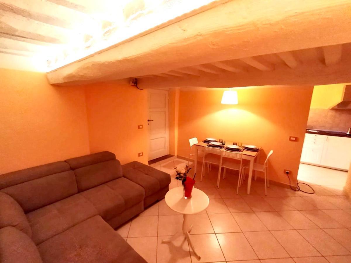 Piazza Napoleone Sweet Apartment Lukka Zewnętrze zdjęcie